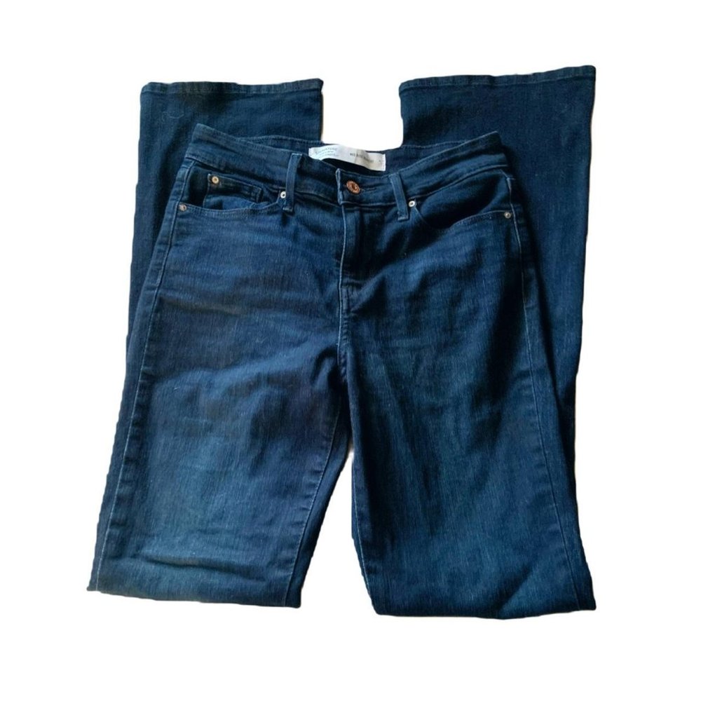 Mid Rise Levi Bootcut Jeans